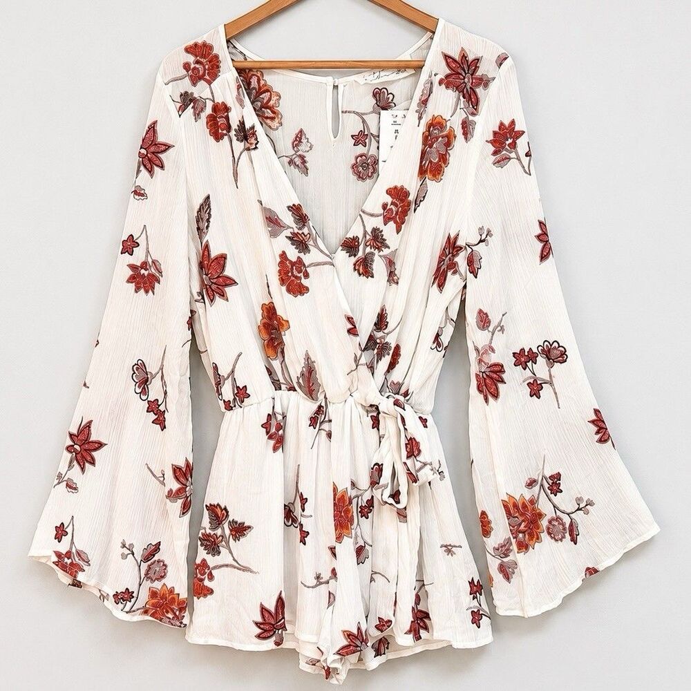 Vintage Havana NWT Floral Bell Sleeve Romper Small Ivory Boho Festival